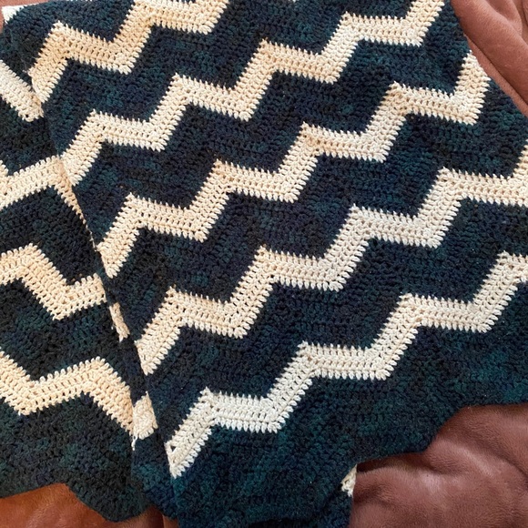 Handmade Crochet Blanket - Picture 1 of 2